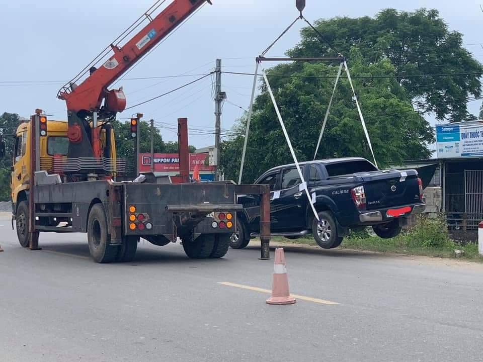 Cứu hộ xe hơi - cứu hộ cao tốc, vận chuyển xe ô tô khu vực TP. Hồ Chí Minh đi toàn quốc - dịch vụ chuyên nhiệp, tiện lợi