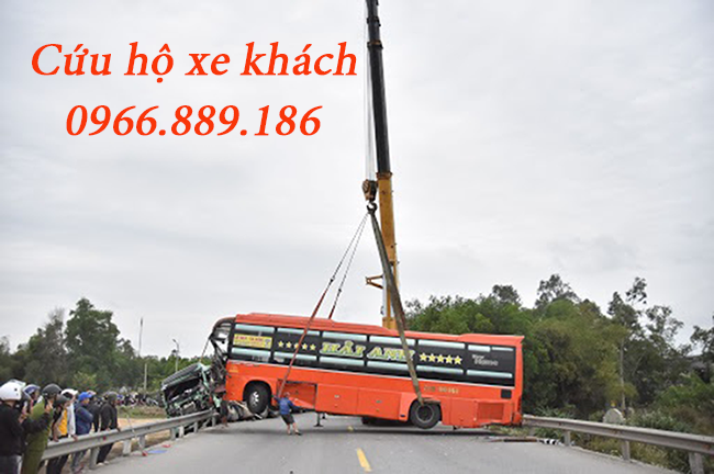 [Cứu hộ toàn quốc - 0966.889.186] Cứu hộ xe khách, dịch vụ cứu hộ xe ô tô phục vụ nhanh chóng, tận tình đầy chuyên nghiệp