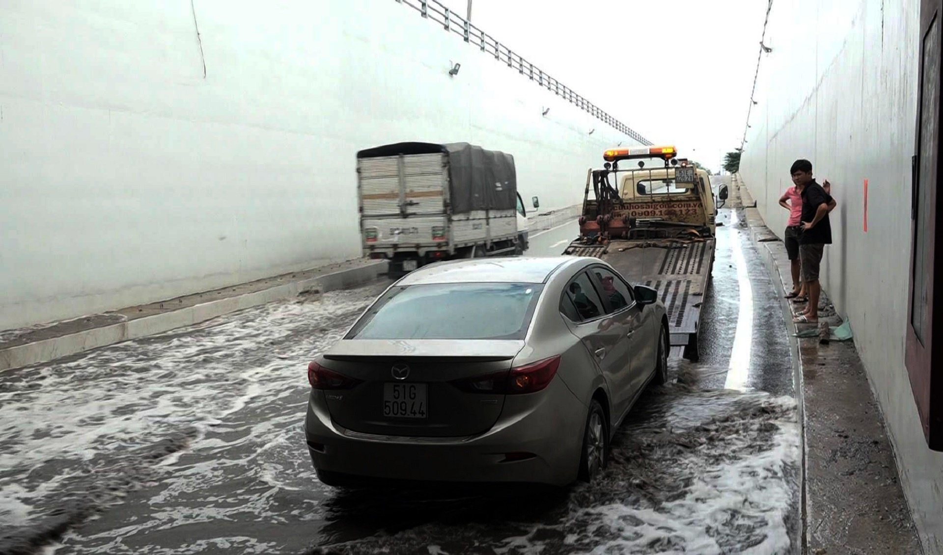 [XE CỨU HỘ 24/7] Hotline cứu hộ giao thông - ☎ 0966.889.186- Cứu hộ xe ô tô Sài Gòn - cứu hộ nhanh chóng, kịp thời